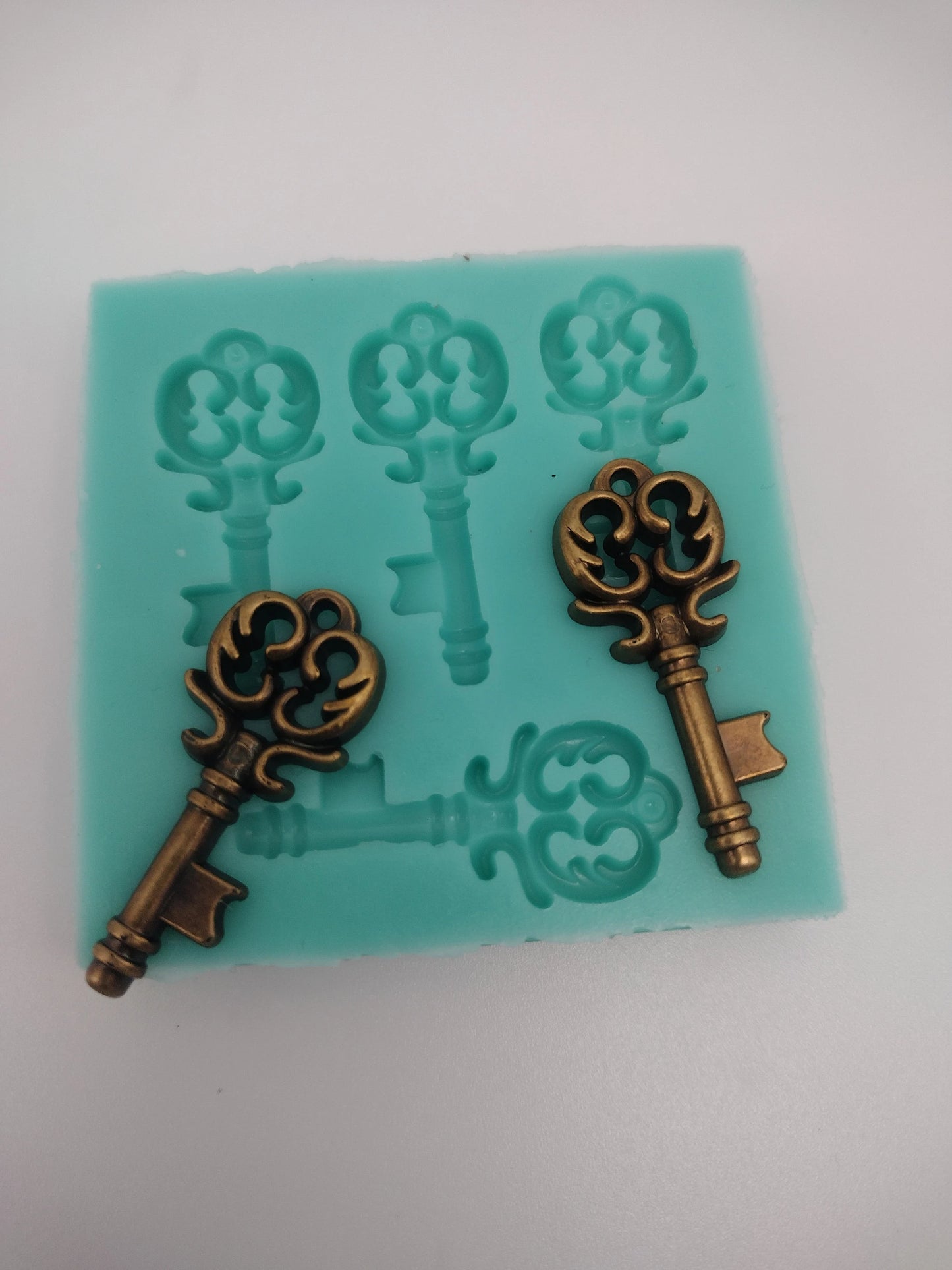 Small Keys-Silicone Mold-Faux Fake Bake-Clay, Resin, Soap, Candle, Plaster, Fondant or Baking Mold-Two Mold Styles Available