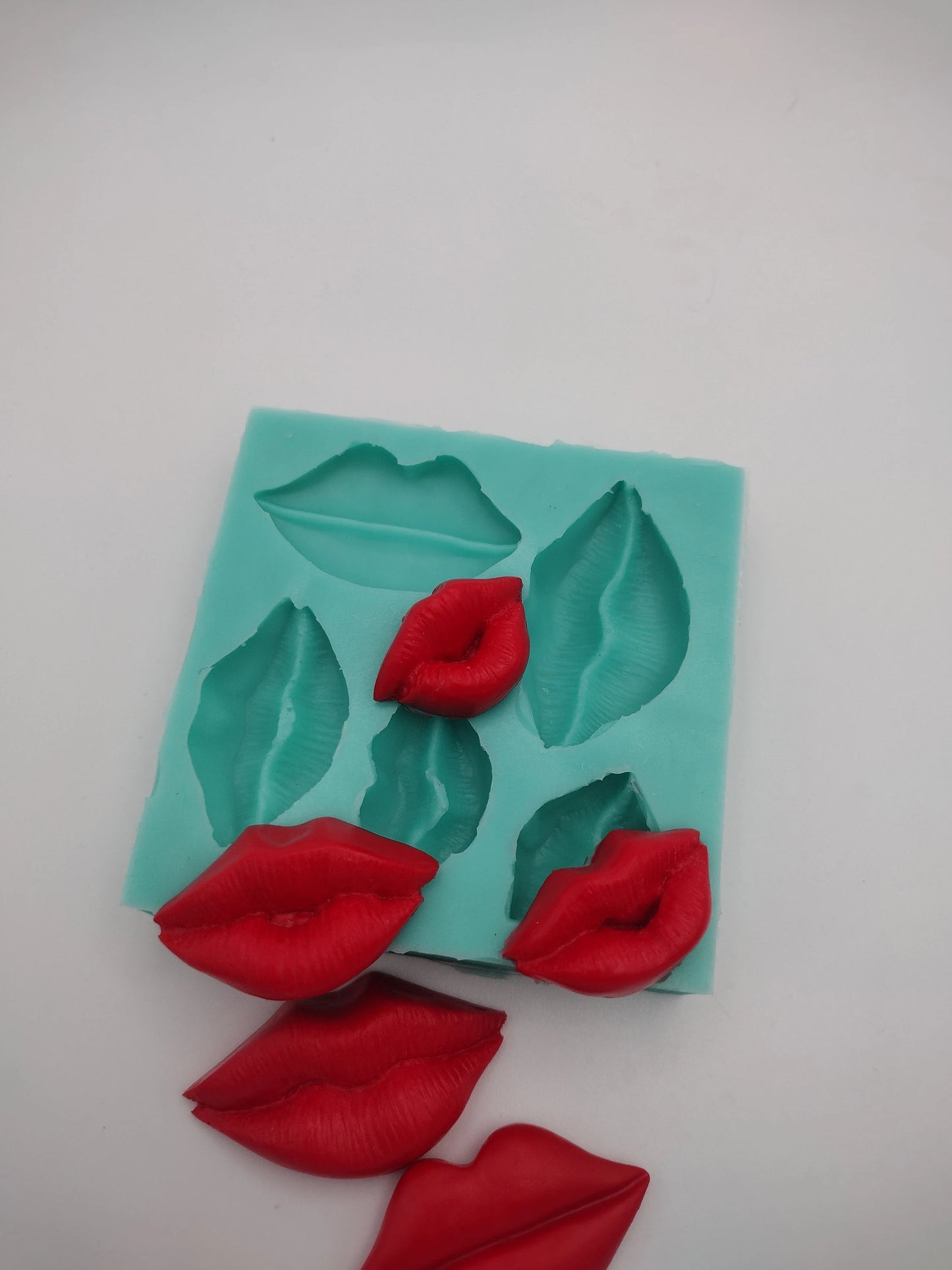 Lips-Silicone Mold-Faux Fake Bake-Clay, Resin, Soap, Candle, Plaster, Fondant or Baking Mold-Two Mold Styles Available